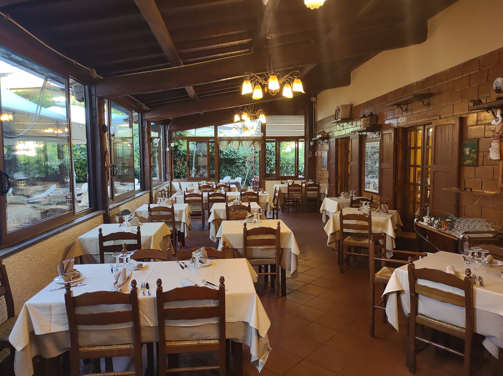 Veranda coperta con pergolato